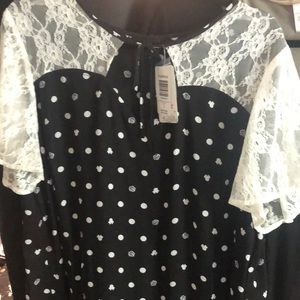 Minnie and roses sheer top with lace sleeves